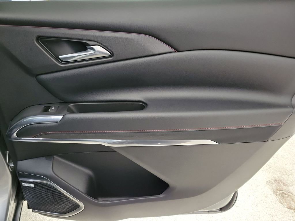 Certified 2024 Chevrolet Traverse RS w/ LPO, Floor Liner Package image 23