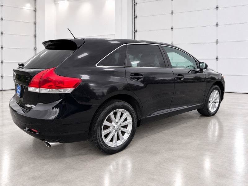Used 2010 Toyota Venza AWD image 7