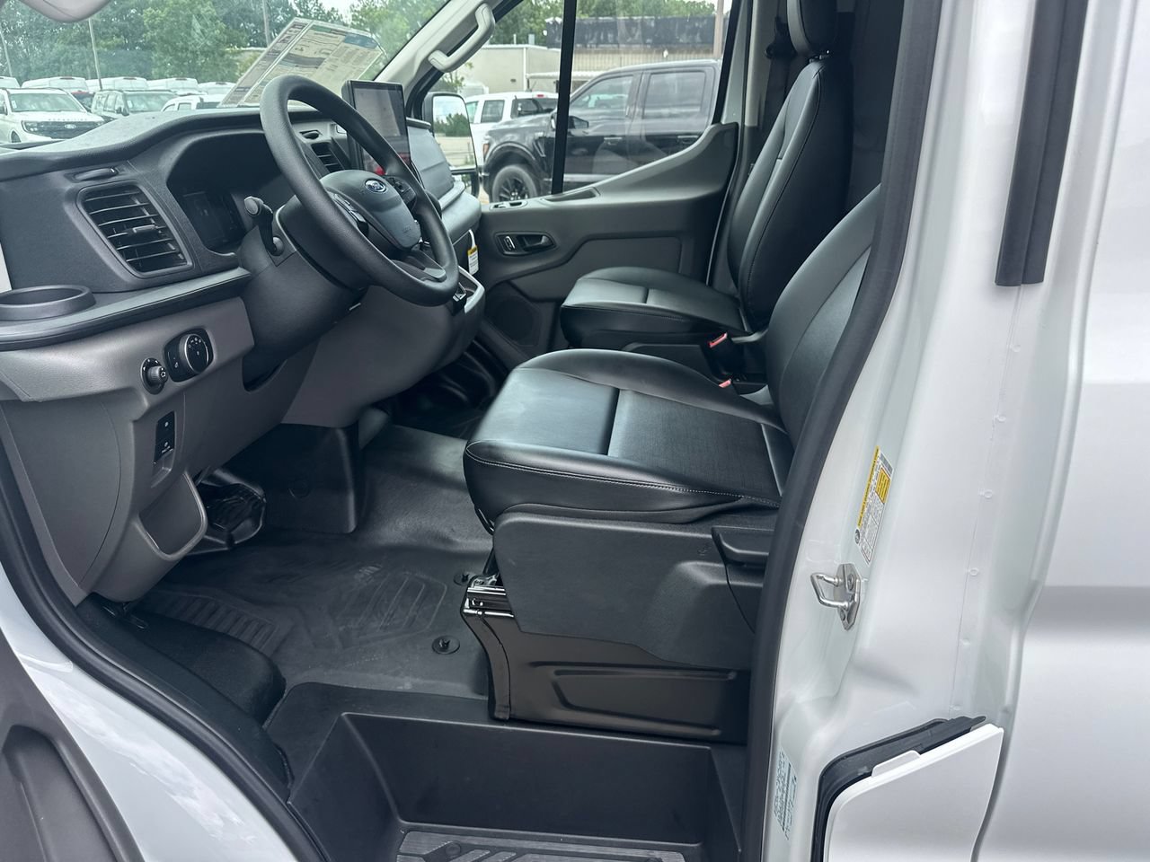 New 2026 Ford Transit 250 Low Roof w/ Load Area Protection Package RWD image 9