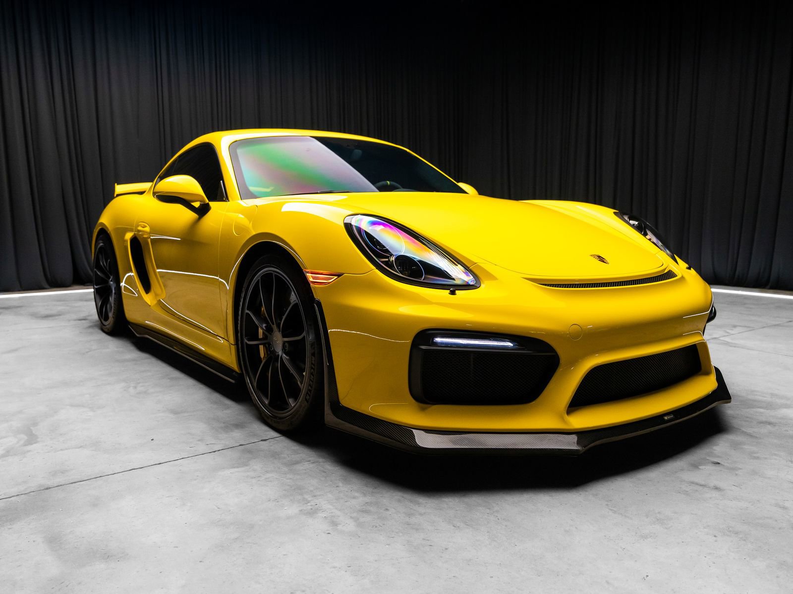 Used 2016 Porsche Cayman GT4 w/ Sport Chrono Package RWD image 17
