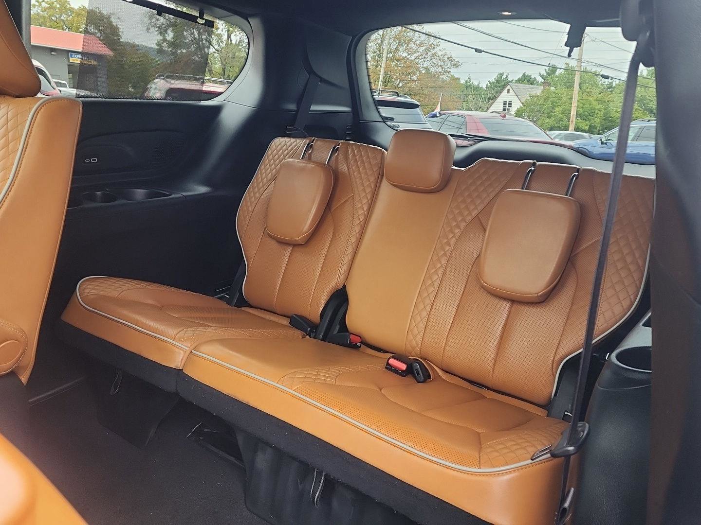 Used 2023 Chrysler Pacifica Pinnacle image 16