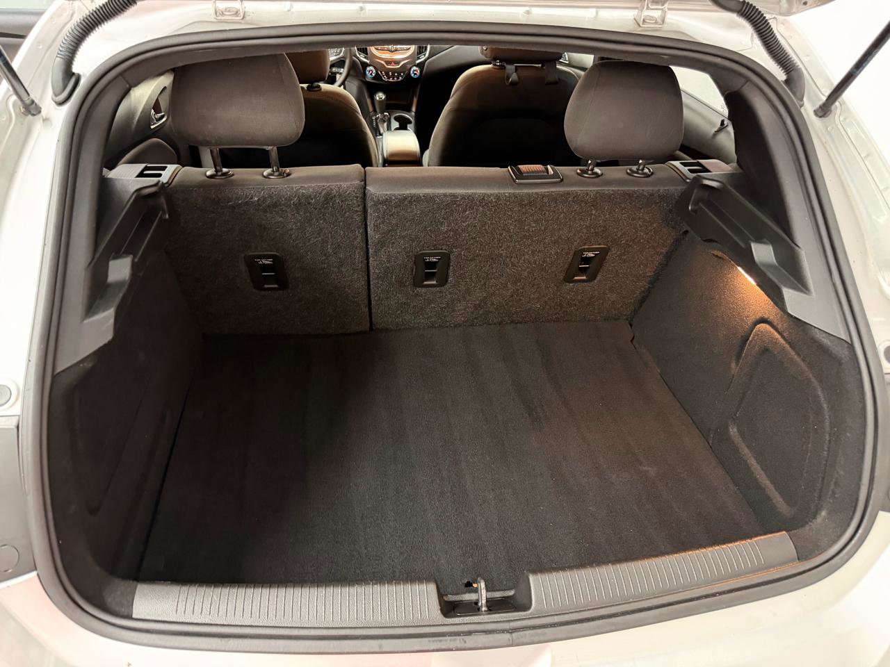 Used 2017 Chevrolet Cruze LT w/ RS Package image 29