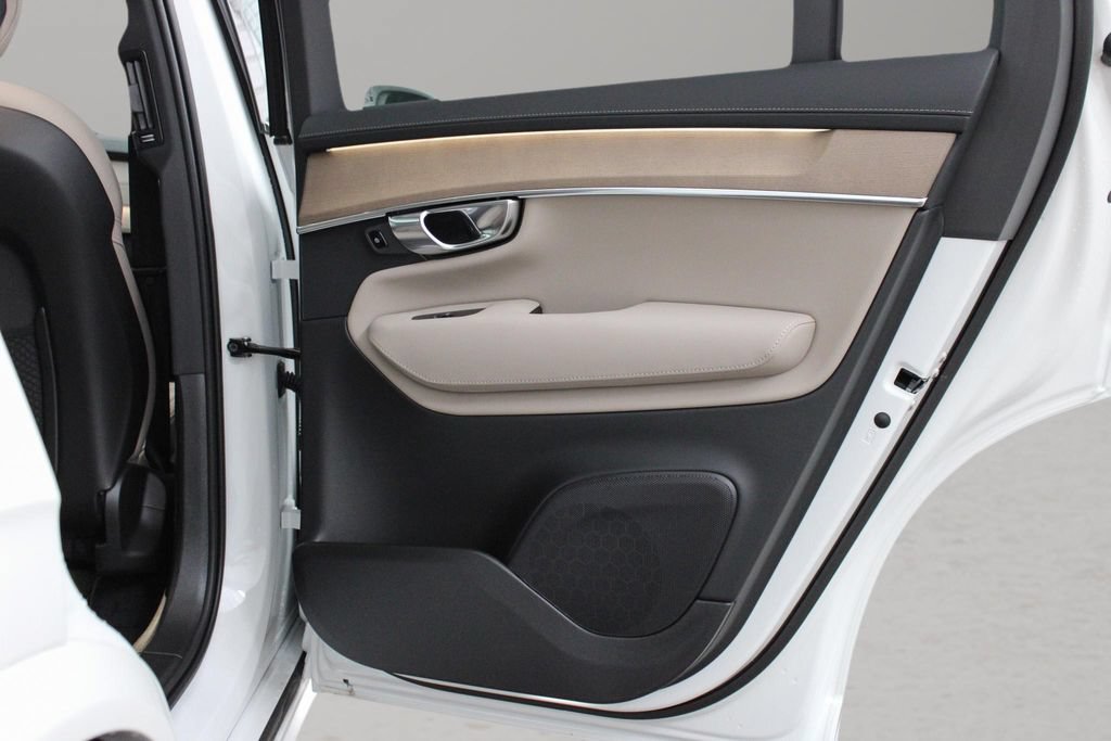New 2026 Volvo XC90 B5 Core AWD/4WD image 29