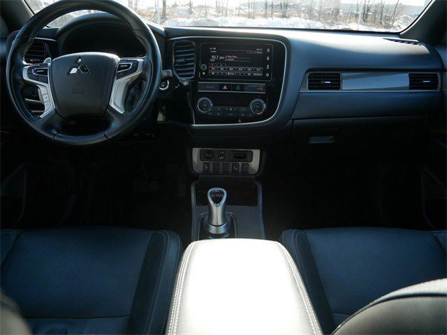 Used 2019 Mitsubishi Outlander SEL image 38