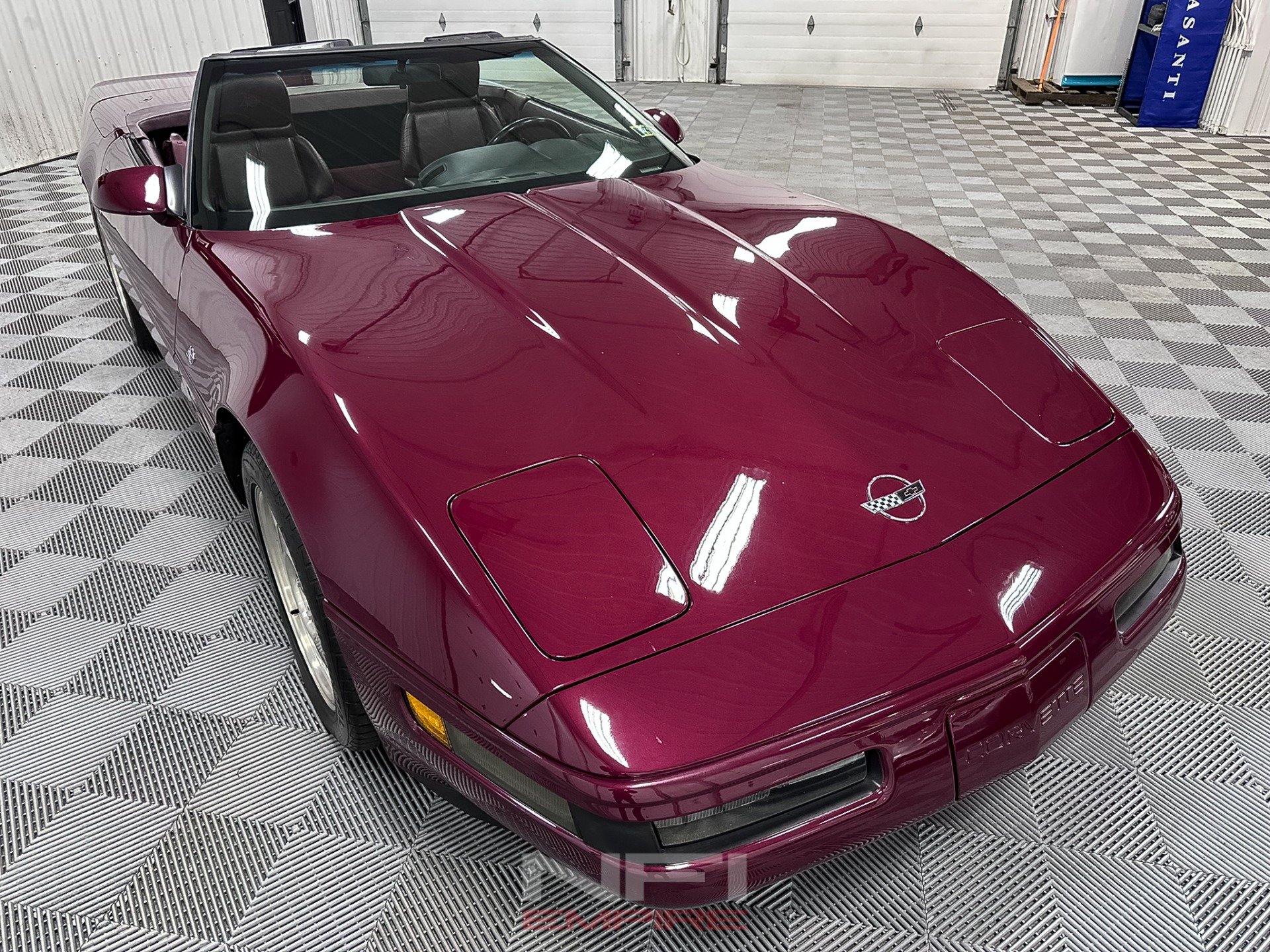 Used 1993 Chevrolet Corvette Convertible RWD image 9