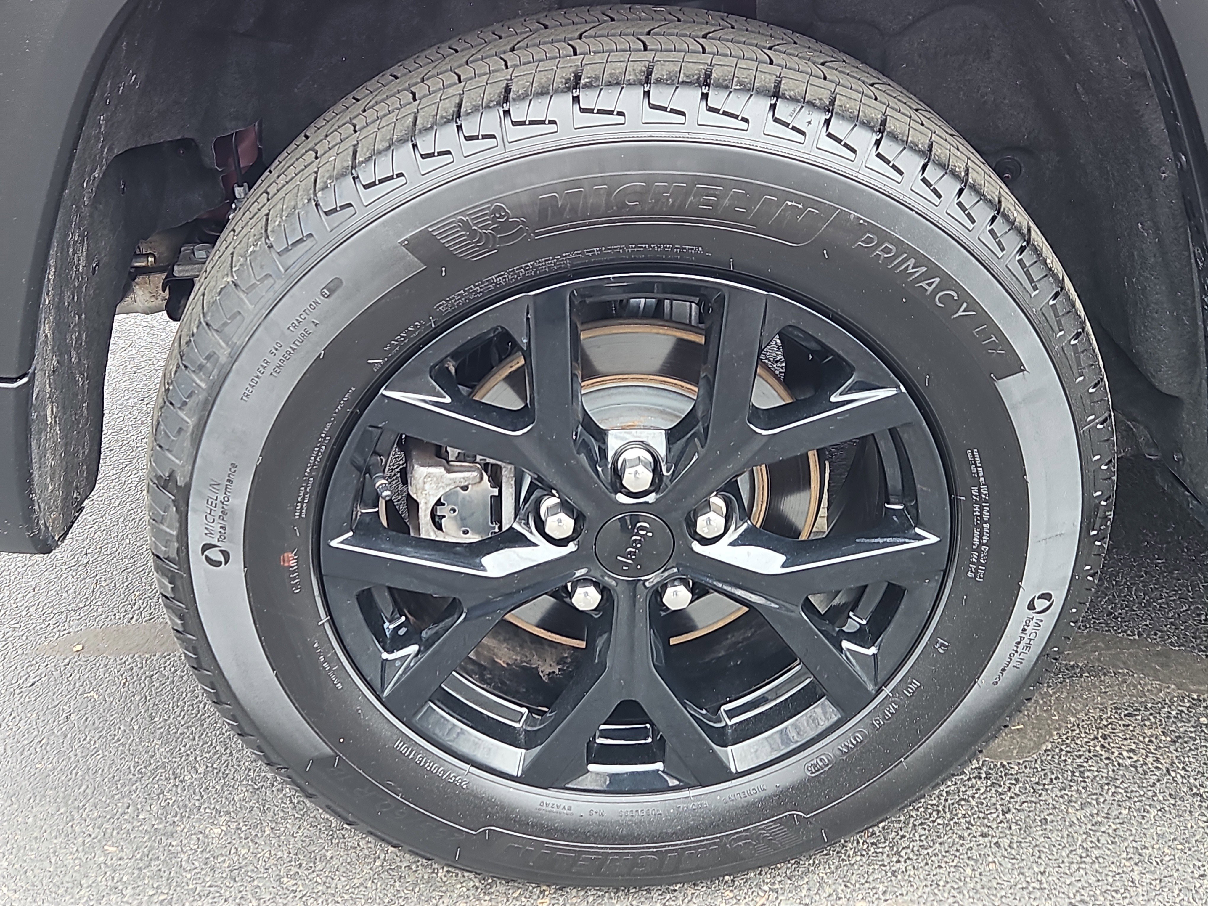 Used 2025 Jeep Grand Cherokee Altitude image 30