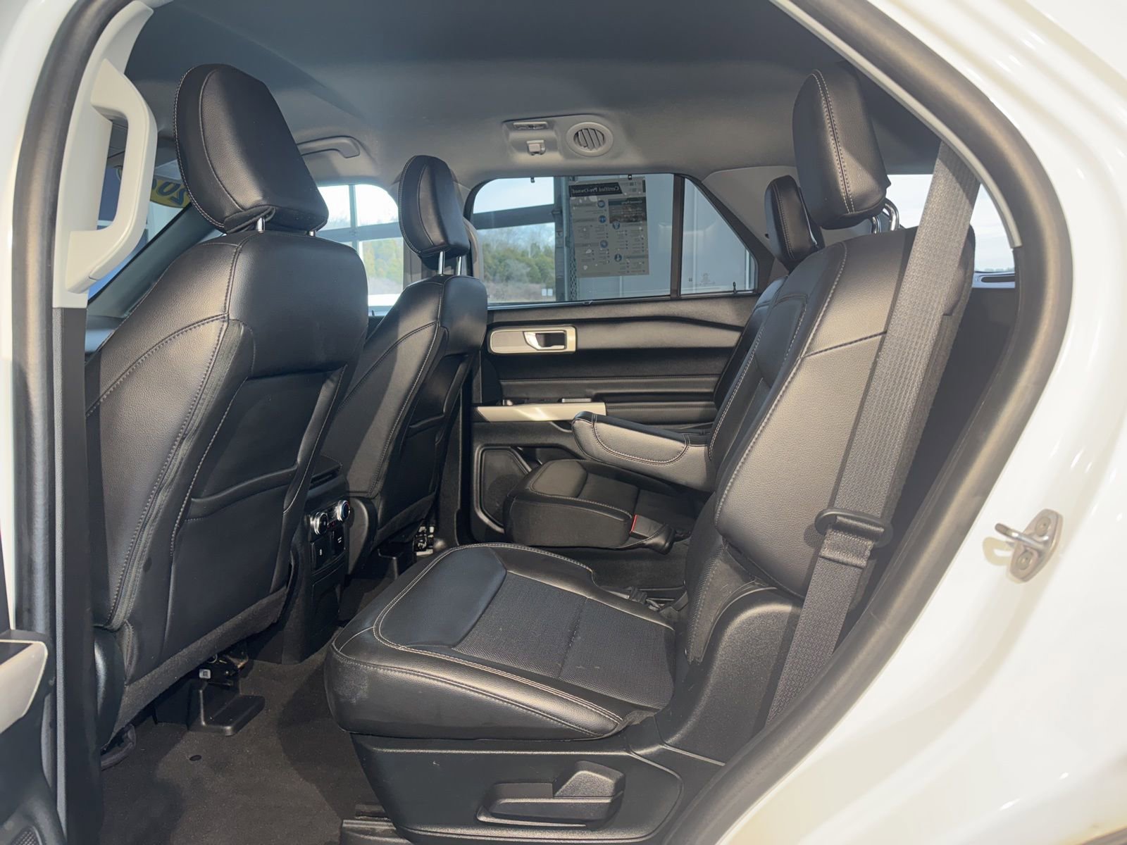 Used 2023 Ford Explorer Limited w/ Equipment Group 301A image 19