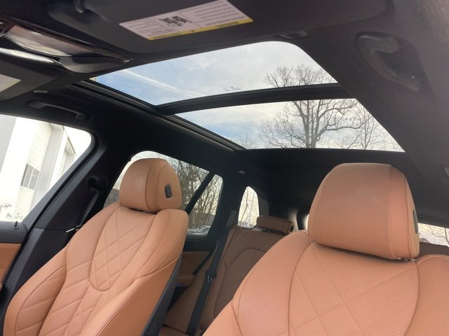 Used 2023 BMW X5 xDrive40i w/ M Sport Package image 23