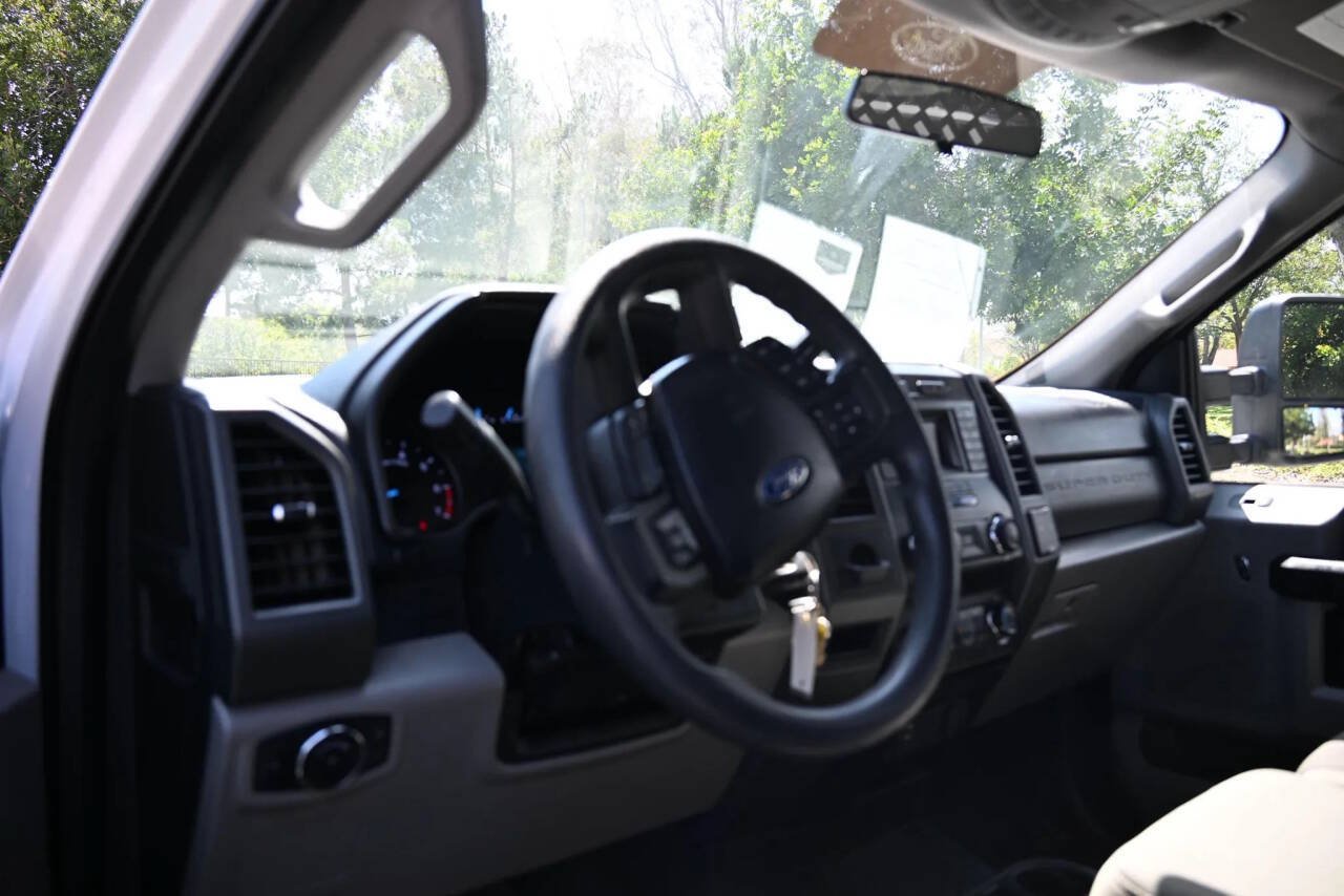 Used 2019 Ford F350 XL w/ Power Equipment Group RWD image 13