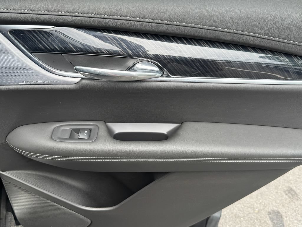 Used 2023 Cadillac XT6 Premium Luxury AWD/4WD image 34