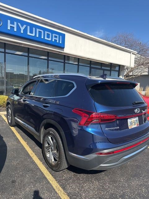 Used 2022 Hyundai Santa Fe SEL w/ Convenience Package image 3