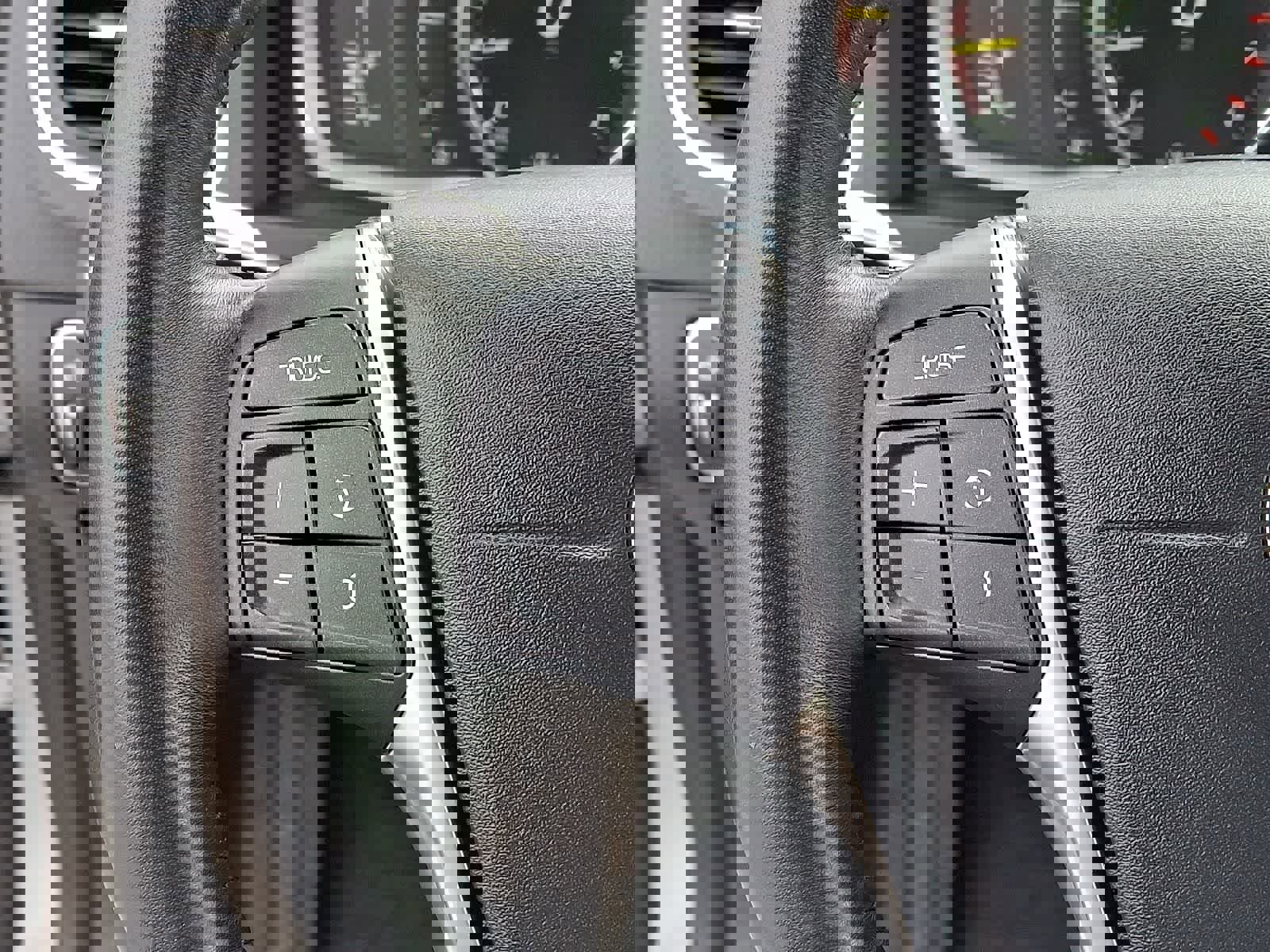 Used 2018 Volvo S60 T5 Inscription image 23