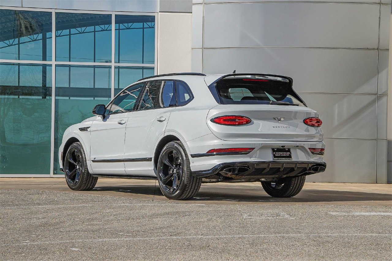 Used 2023 Bentley Bentayga image 14