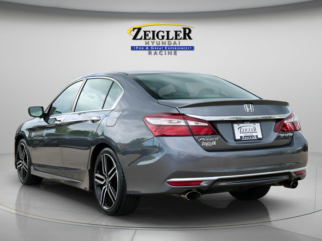 Used 2017 Honda Accord Sport image 5
