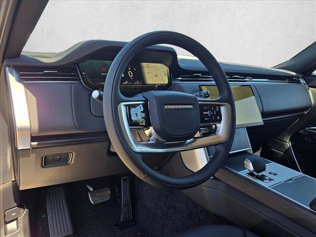 New 2026 Land Rover Range Rover Long Wheelbase SE AWD/4WD image 3