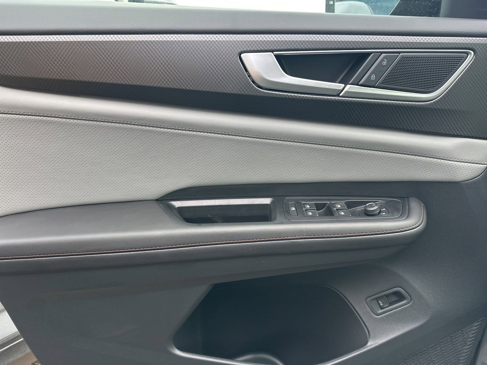 New 2026 Volkswagen Atlas Peak Edition image 11