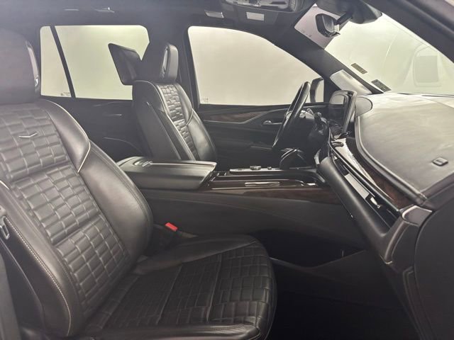 Used 2022 Cadillac Escalade Premium Luxury Platinum RWD image 22