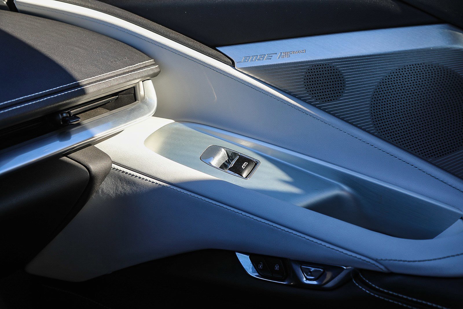 Used 2021 Chevrolet Corvette Stingray Preferred Conv w/ 2LT image 21