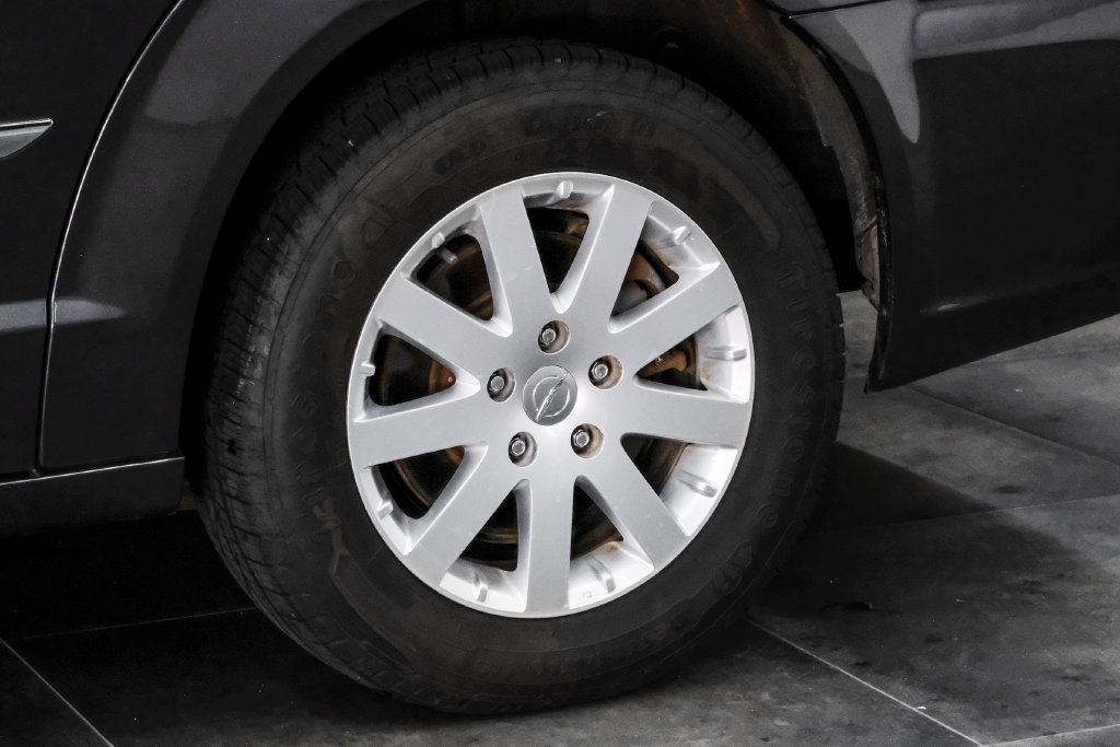 Used 2015 Chrysler Town & Country Touring w/ Driver Convenience Group FWD image 63