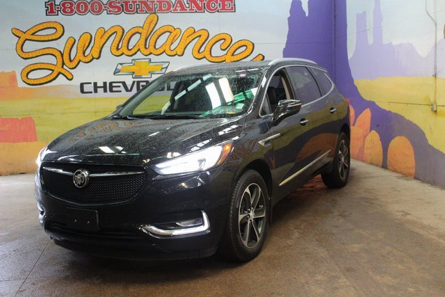 Used 2021 Buick Enclave Essence image 2
