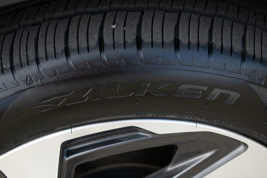 Certified 2025 Subaru Crosstrek 2.5i Limited w/ Crosstrek Mirror Package image 26