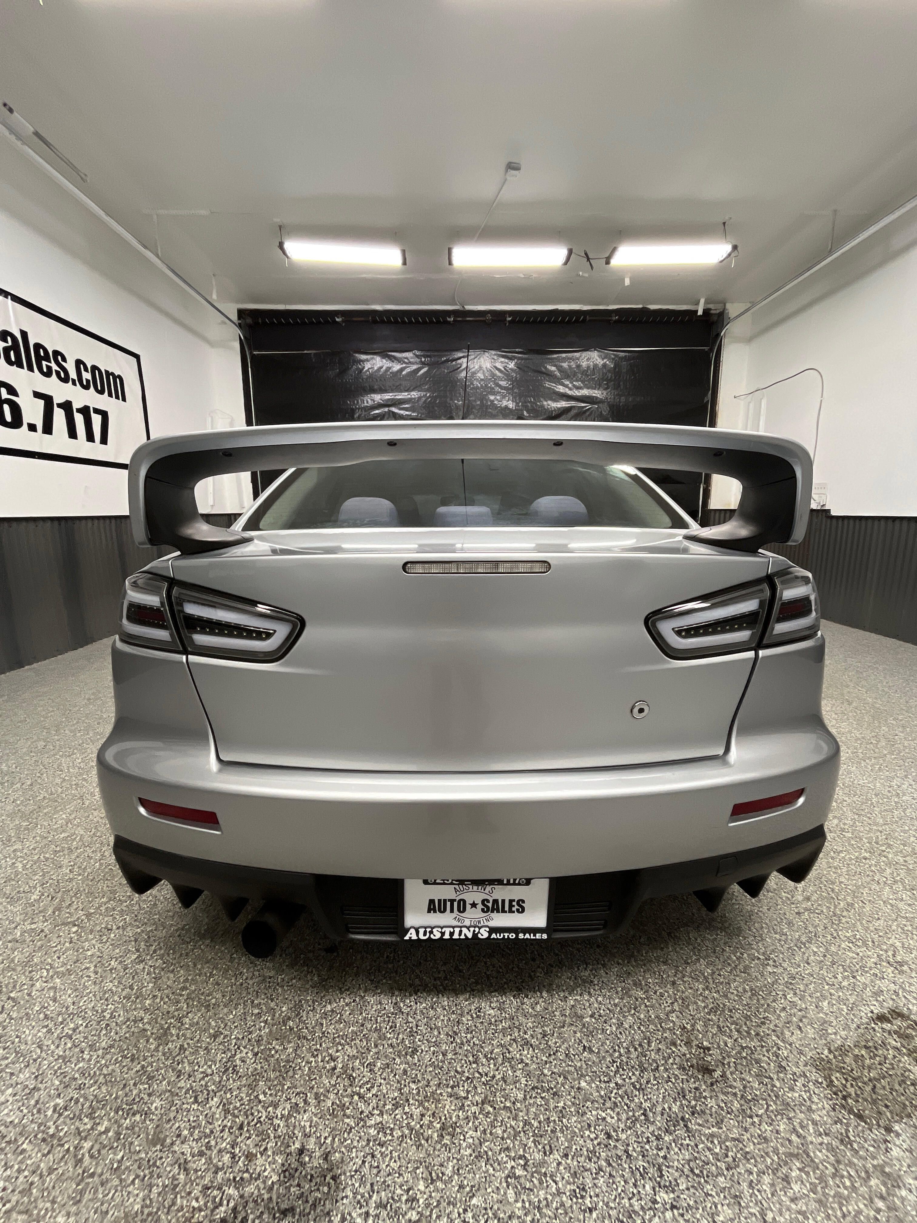 Used 2010 Mitsubishi Lancer Evolution GSR image 4