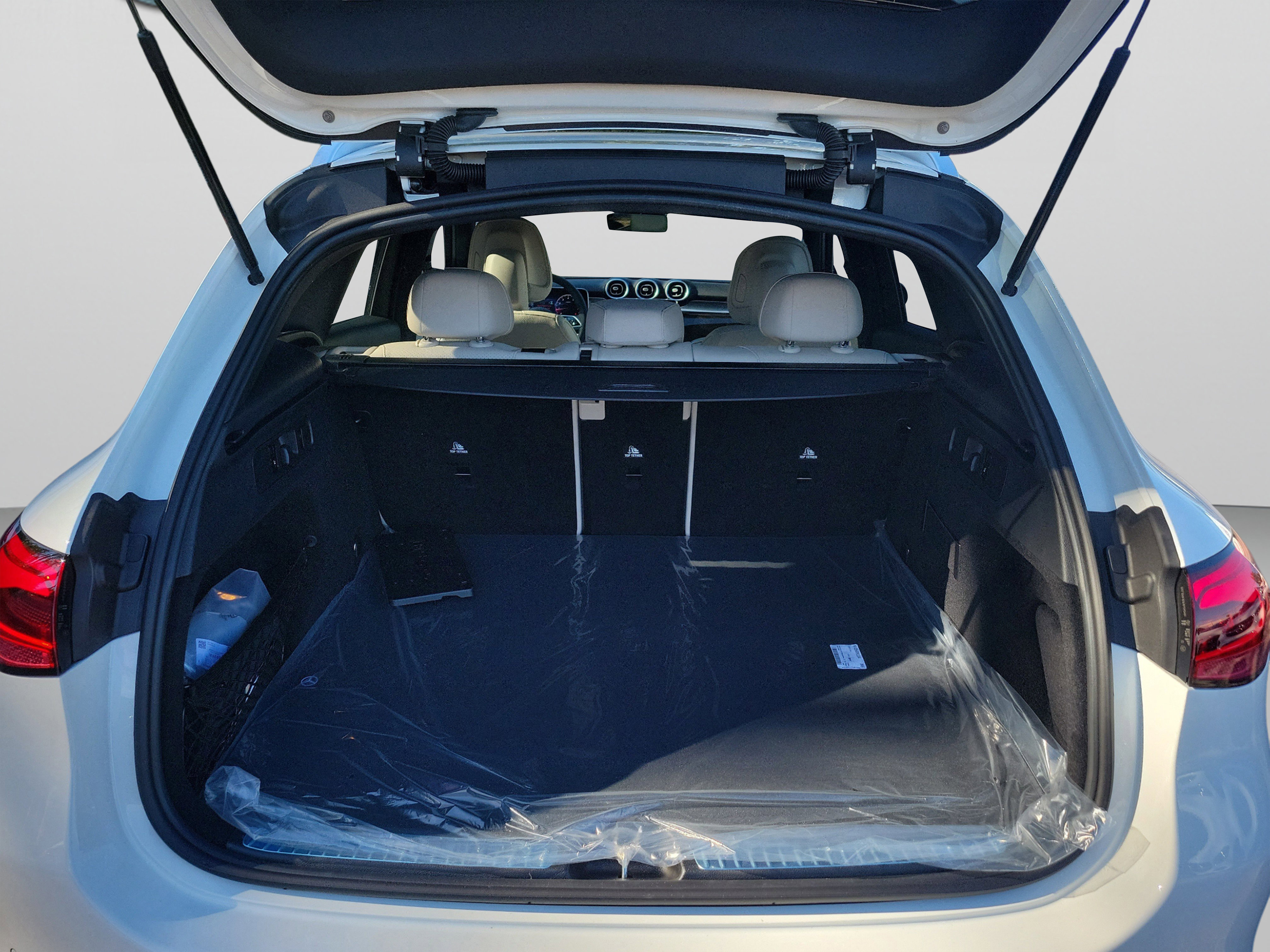 Certified 2026 Mercedes-Benz GLC 300 image 9