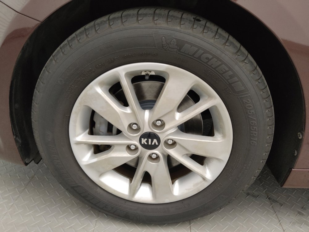 Used 2018 Kia Optima LX FWD image 31