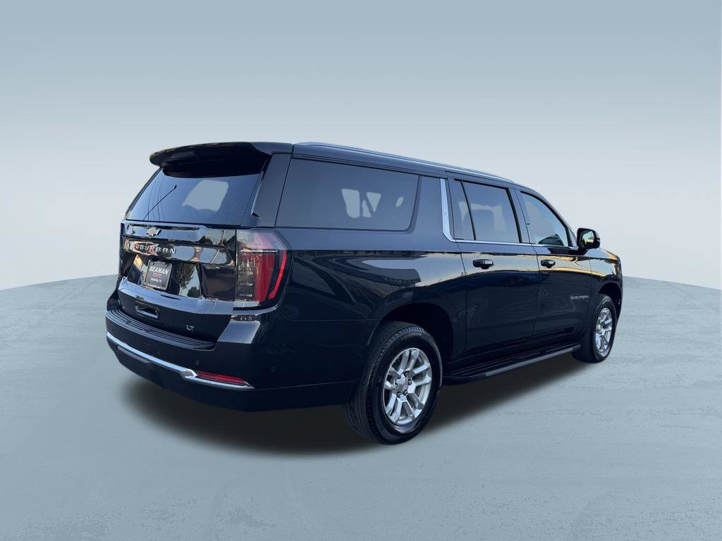 Used 2025 Chevrolet Suburban LT AWD/4WD image 8