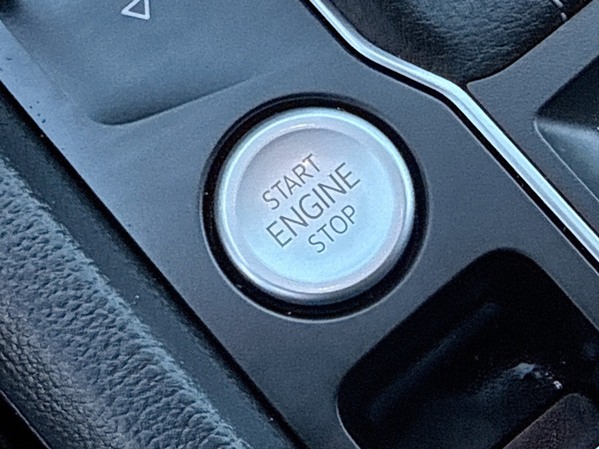 Used 2023 Volkswagen Atlas SE w/ Black Wheel Package image 36