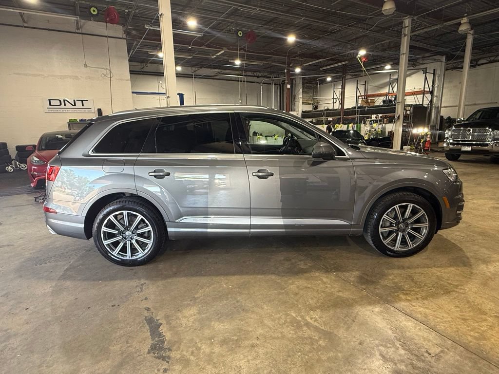 Used 2017 Audi Q7 3.0T Premium Plus AWD/4WD image 5