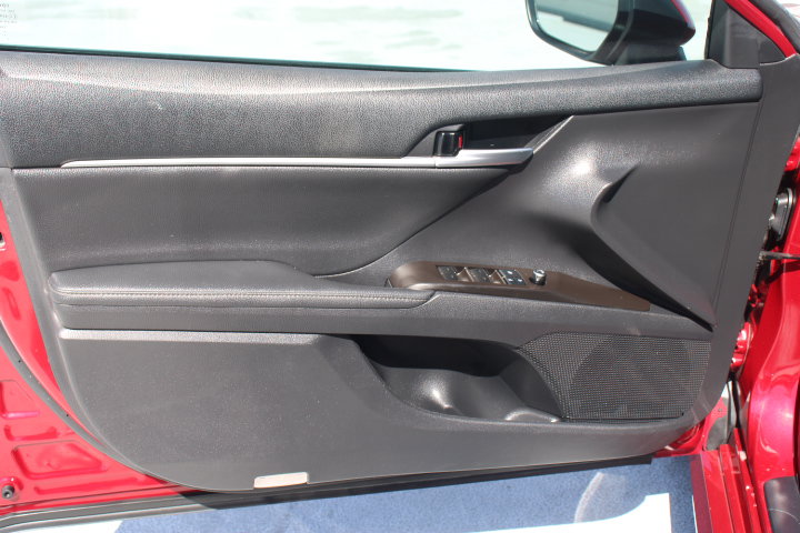 Certified 2021 Toyota Camry XLE FWD image 10