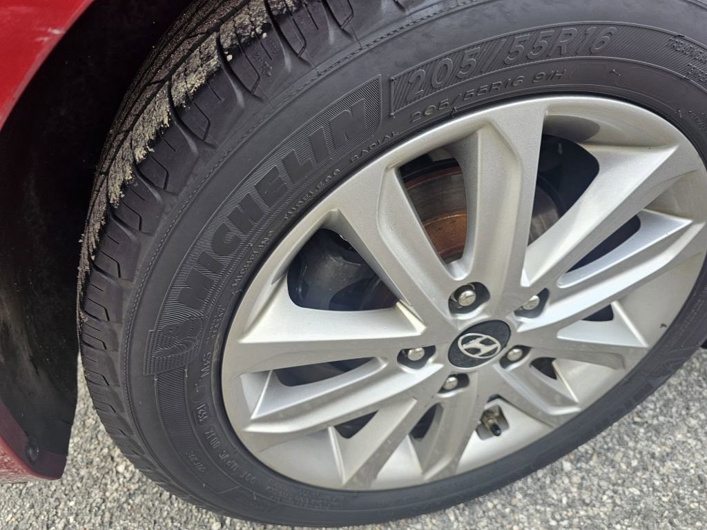 Used 2016 Hyundai Elantra SE w/ Option Group 02 image 34