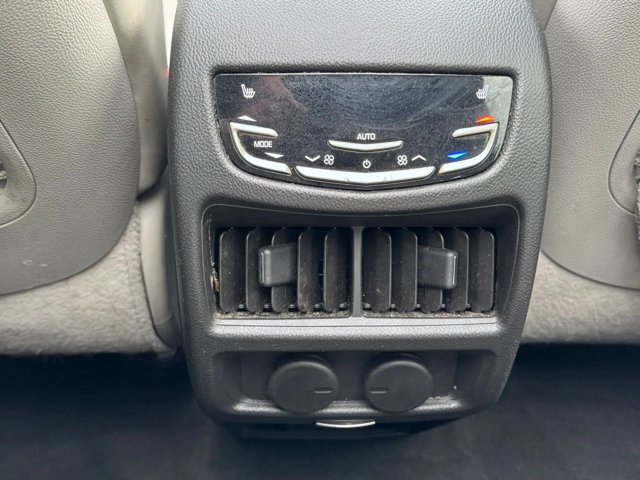 Used 2014 Cadillac SRX Premium image 15