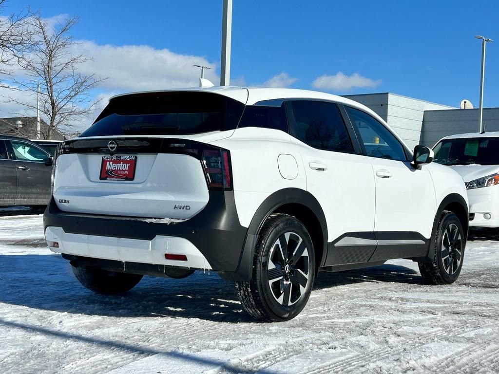 Used 2025 Nissan Kicks SV AWD/4WD image 9