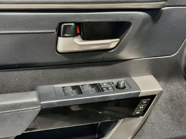 Certified 2025 Toyota Tundra Limited AWD/4WD image 15