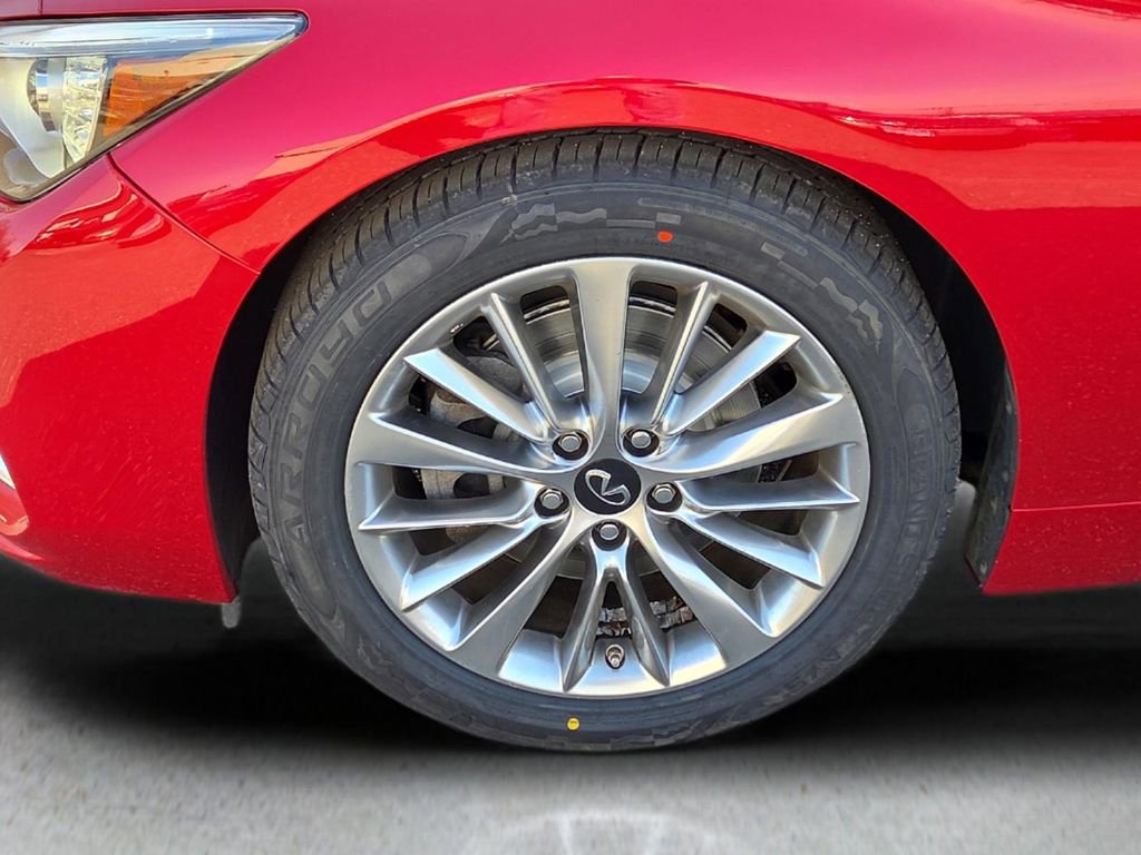 Used 2021 INFINITI Q50 Luxe w/ Seat & Sound Package image 8