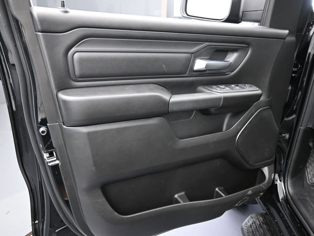 New 2026 RAM 1500 Express image 15