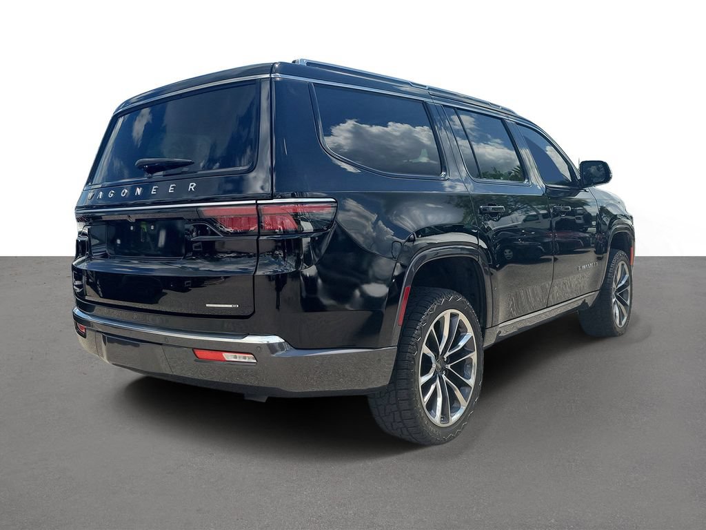 Used 2022 Jeep Wagoneer Series III w/ Premium Group I AWD/4WD image 3
