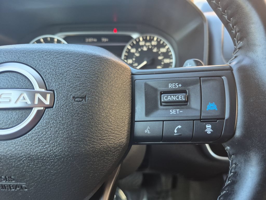 Used 2025 Nissan Rogue SV AWD/4WD image 20