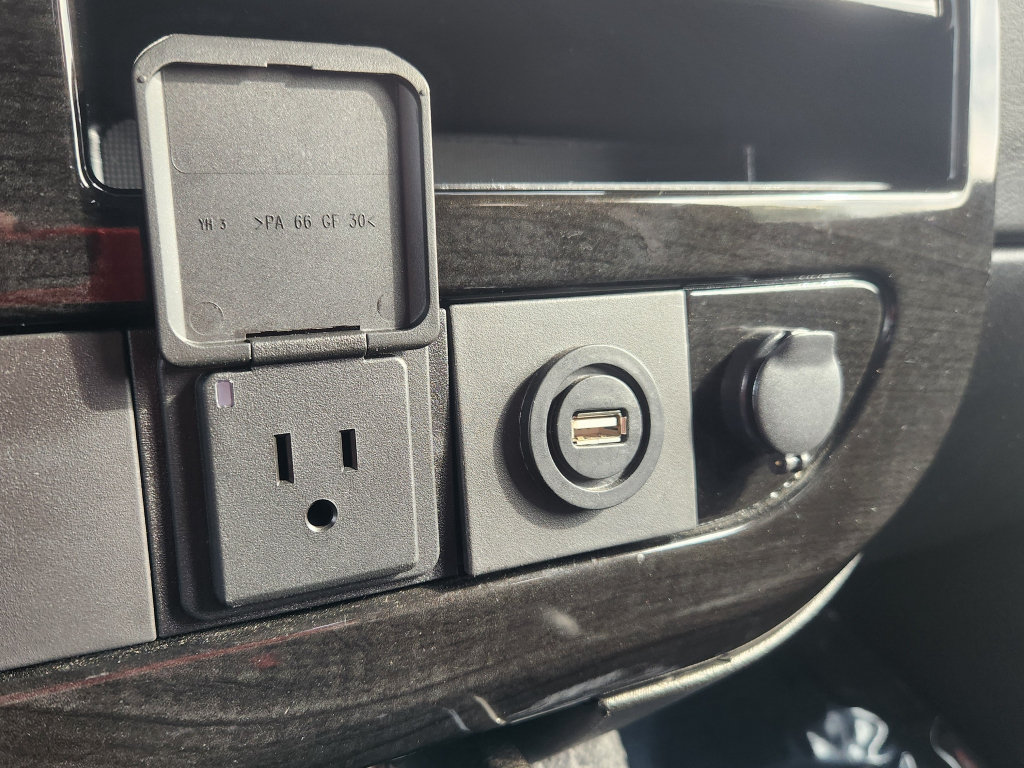 Used 2023 Chevrolet Express 2500 RWD image 37