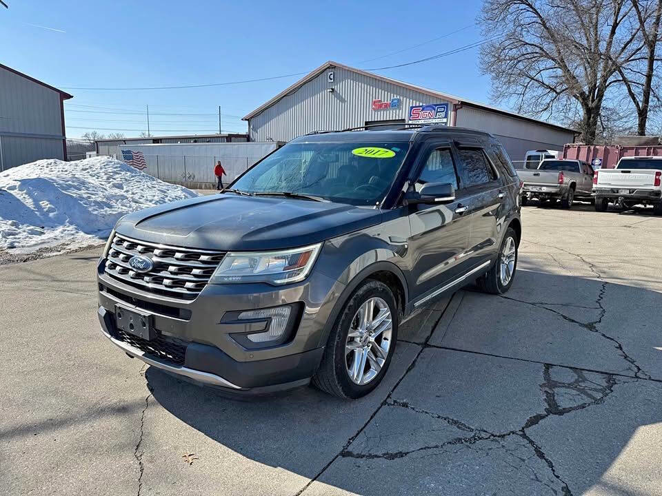 Used 2017 Ford Explorer Limited w/ Class II Trailer Tow Package