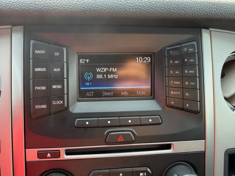Used 2017 Ford Expedition EL XLT w/ Equipment Group 201A AWD/4WD image 12