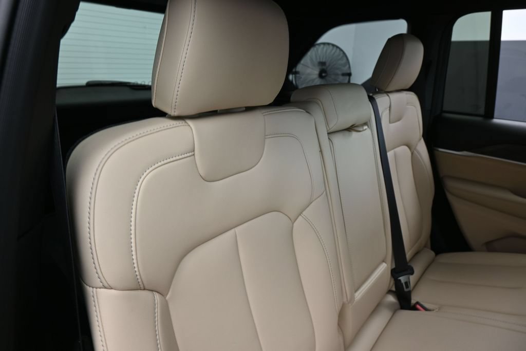 Used 2026 Jeep Grand Cherokee Limited RWD image 38