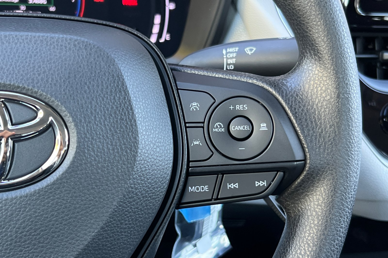 New 2027 Toyota Corolla LE w/ LE Premium Package FWD image 25