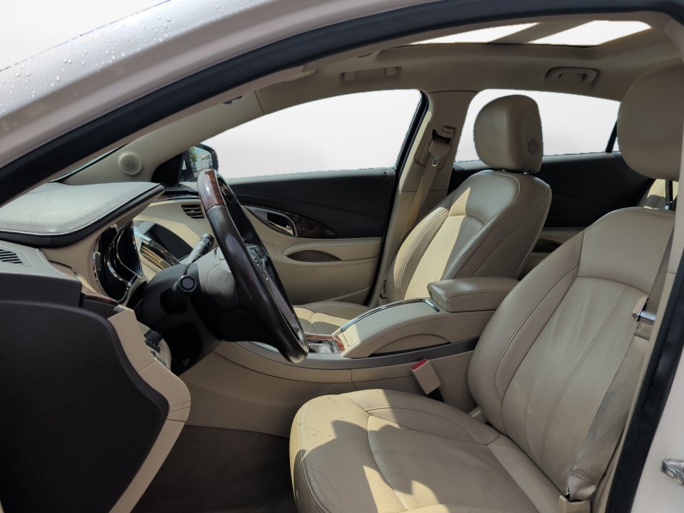Used 2012 Buick LaCrosse Touring FWD image 11