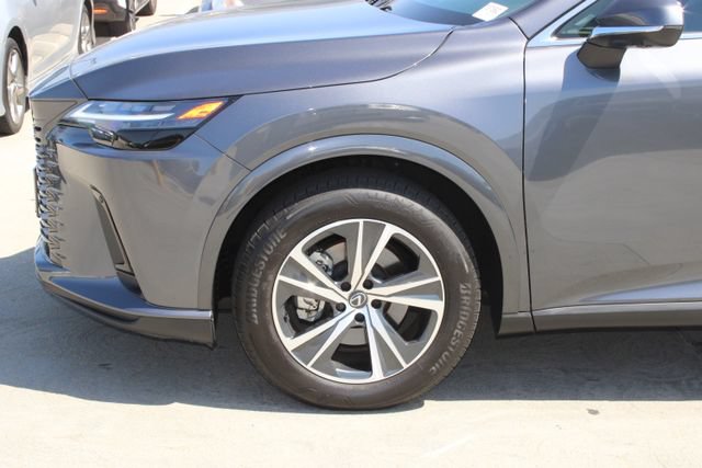 Certified 2025 Lexus RX 350 Premium w/ Accessory Package (Z1) FWD image 4
