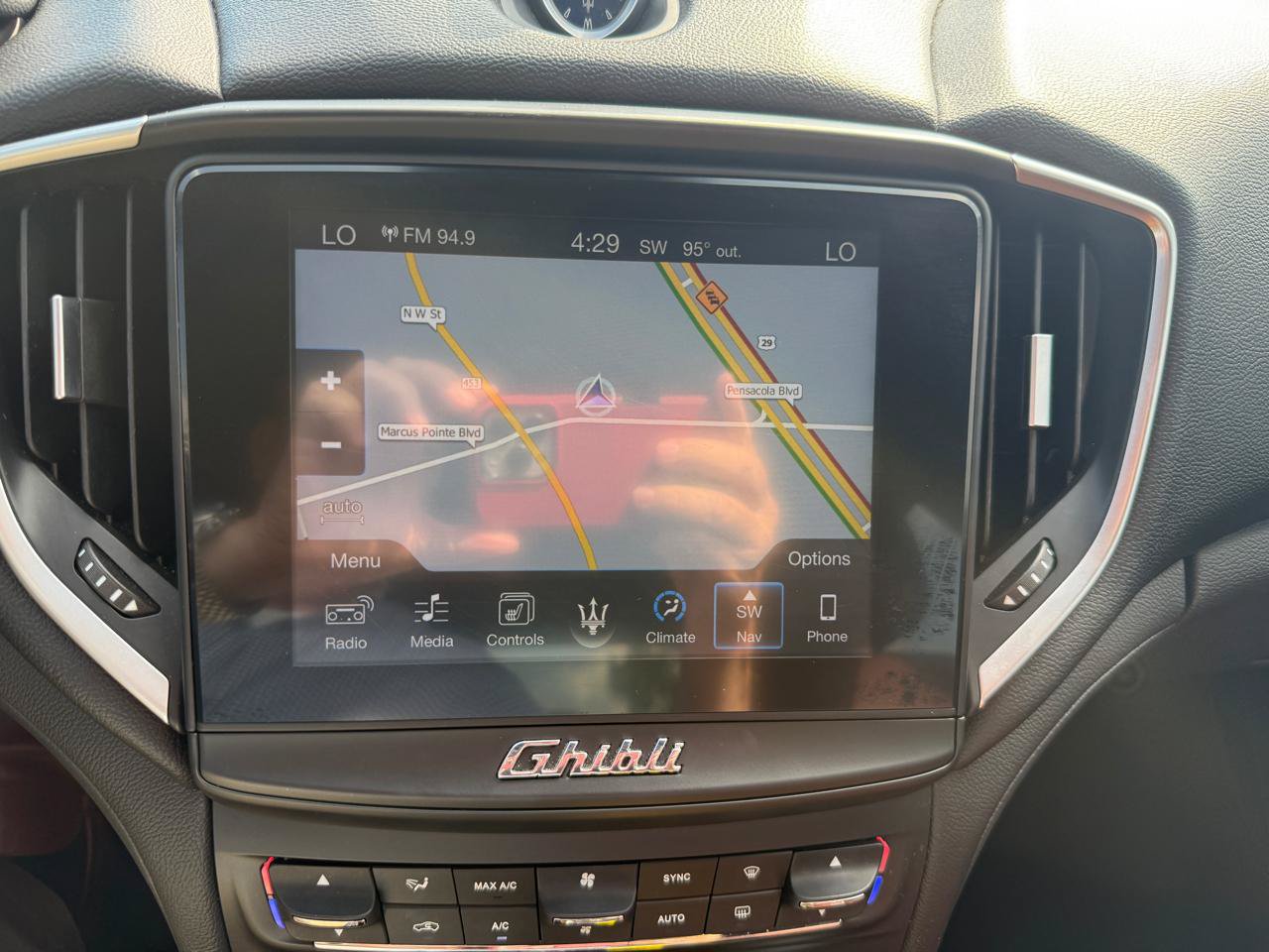 Used 2017 Maserati Ghibli RWD image 38
