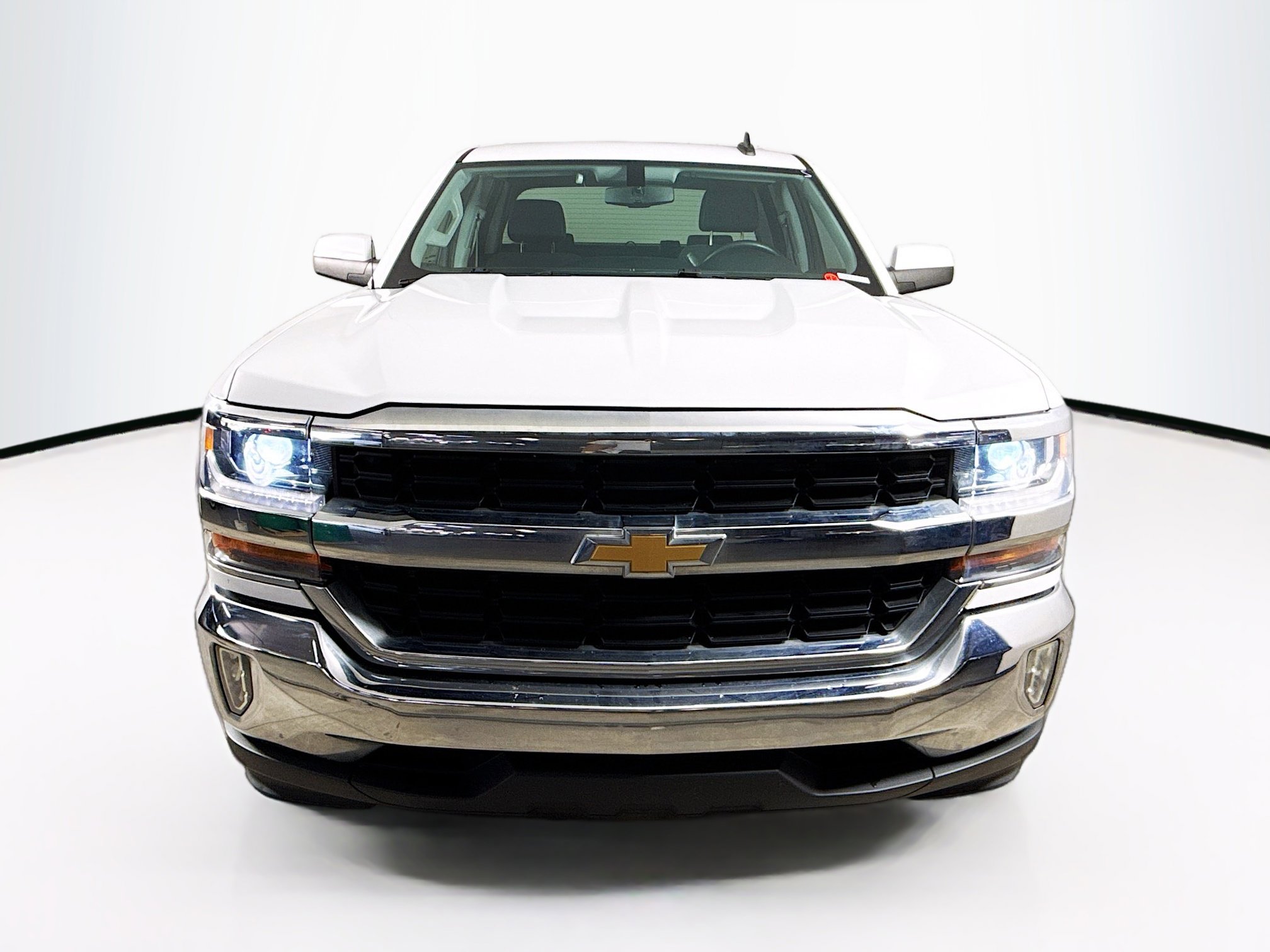 Used 2018 Chevrolet Silverado 1500 LT w/ All Star Edition image 3