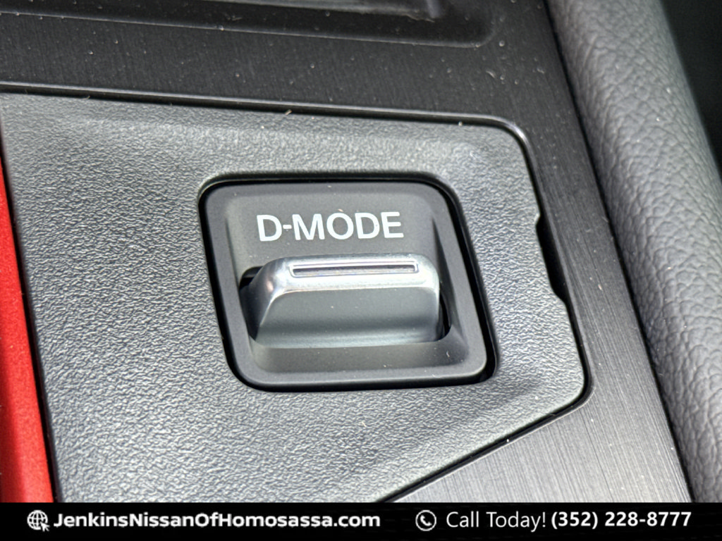 New 2026 Nissan Kicks SR FWD image 34
